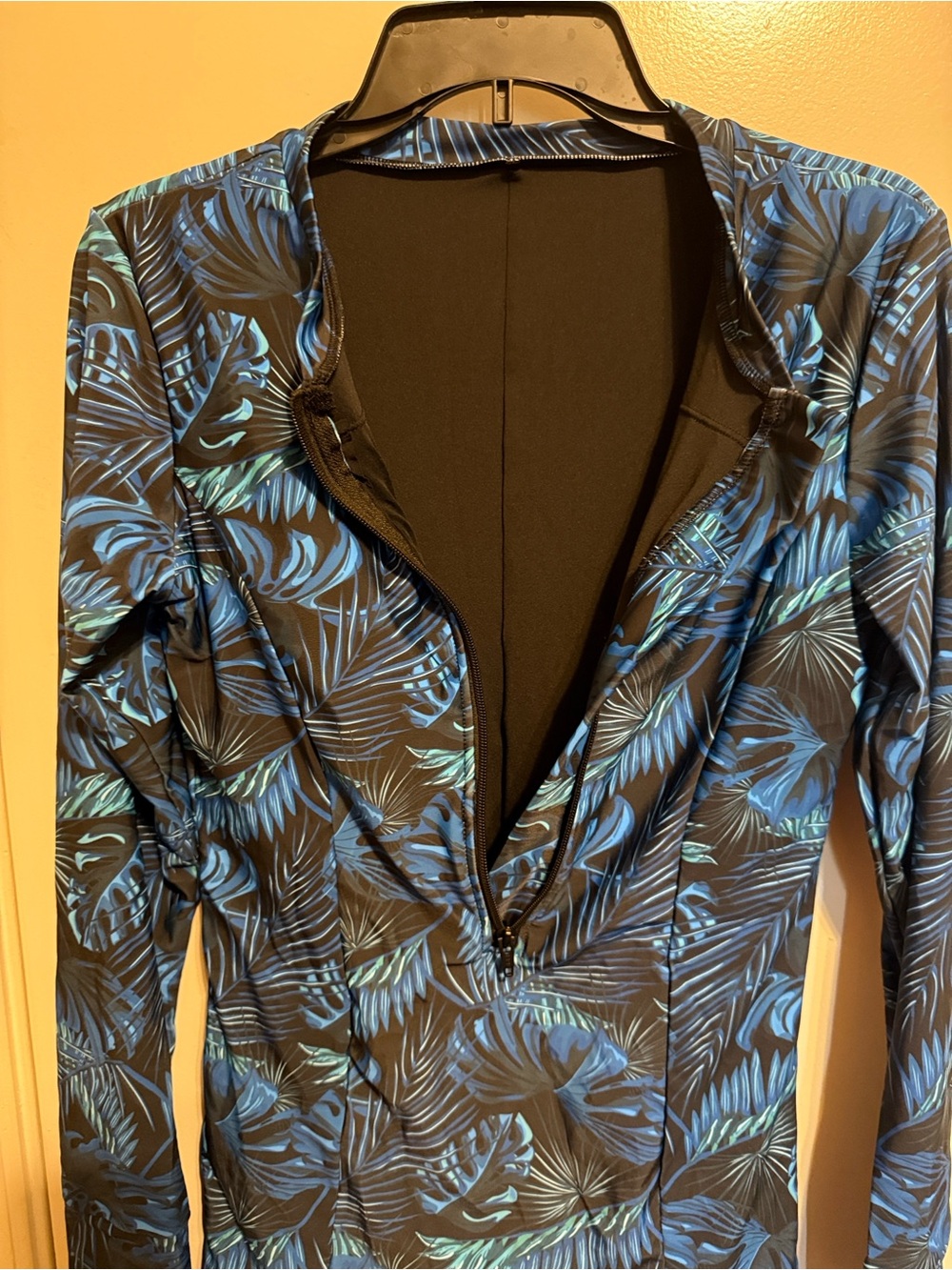 Ocean Blues One-Piece Rash Guard - Picture 4 of 6